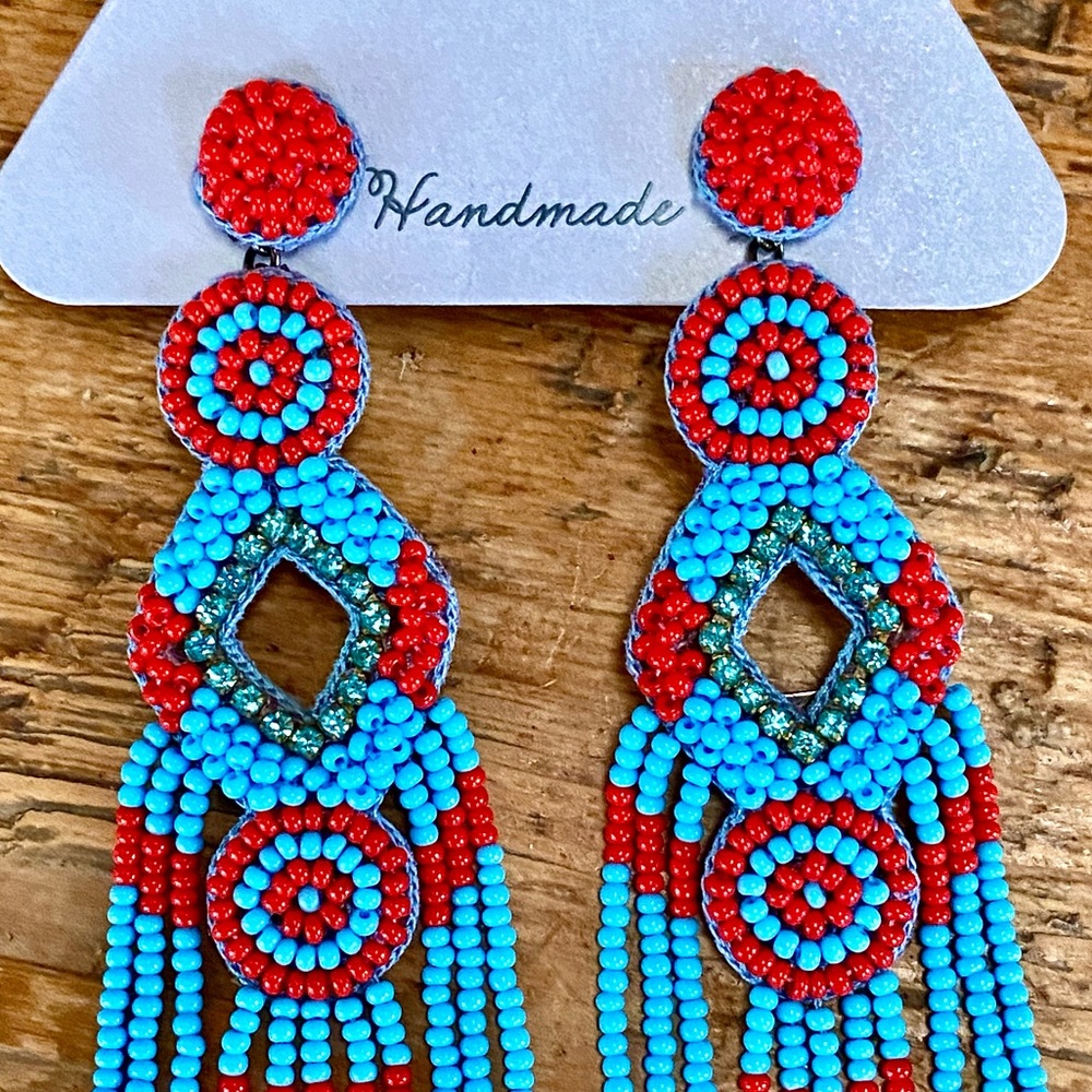 🌺🎉HP🎉🌺 NWT Deepa Gurnani Beaded Chandeliers - Picture 2 of 16